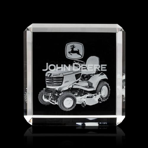 Awards and Trophies - Davenport 3D Square / Cube Crystal Award